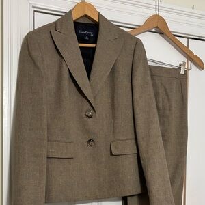 Evan Picone Tan Checkered Blazer and Pant Suit